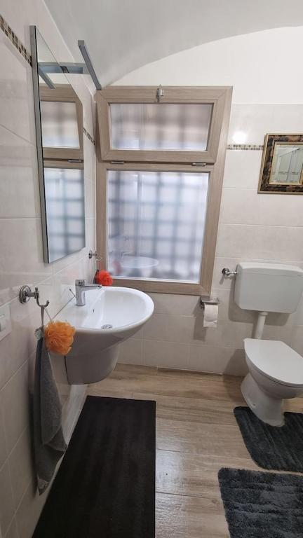 Beautifully Restored Romantic Apartment In The Centre Of Historic Dolcedo Exterior photo